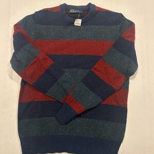 Men’s gap sweater size M